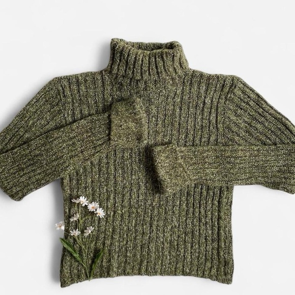 SOLD - Picture 1 of 8